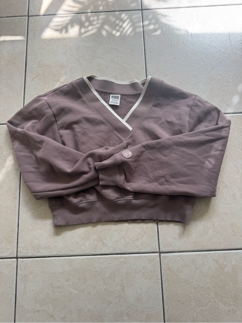 PINK Victoria's Secret Premium Fleece V-Neck Crop Pullover - Small